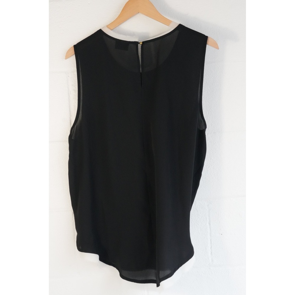 Who What Wear Womens Sleeveless Layered‎ Blouse Black White Medium Keyhole Back - Picture 4 of 9